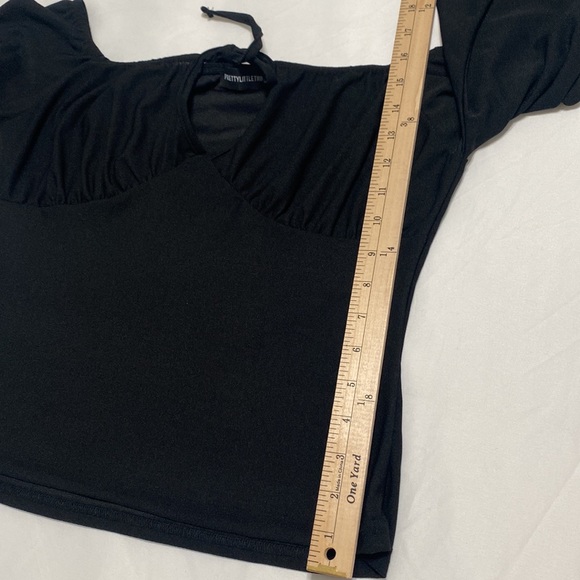 PrettyLittleThing Black On Or Off The Shoulders Fitted Peasant Top Size 8 - Picture 6 of 8